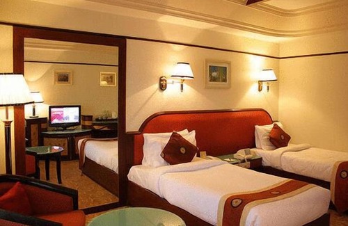 Little Mount Hotel | The Checkers