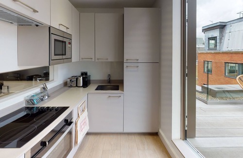 The City of London Apartment | The Chronicle by Supercity Aparthotels