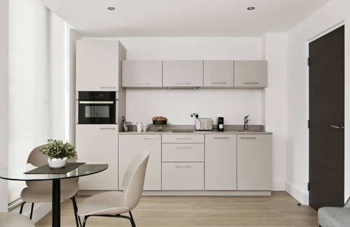 The City of London Apartment | The Chronicle by Supercity Aparthotels