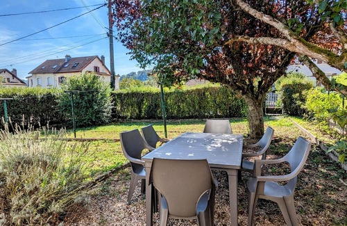 Hericourt Cottage | The City in the Countryside - Renovated Apartment in Héricourt