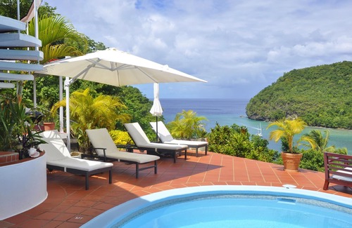 Marigot Bay Apartment | The Clarance Studio , cosy and luxurious studio near pool, stunning sea views