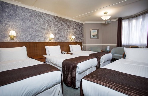 Blackheath Hotel | The Clarendon Hotel - Blackheath