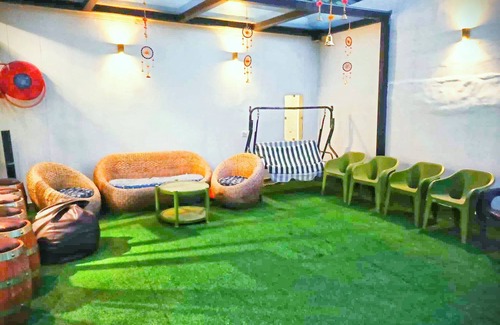 Rishikesh Hotel | The Clock Tower Rooms & Cafe