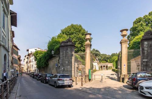 Oltrarno Apartment | The closest to the Boboli Gardens