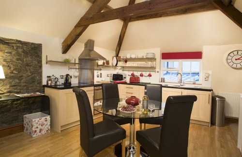Beaumaris Cottage | THE COACH HOUSE - BEAUMARIS, family friendly in Beaumaris