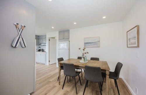 El Granada House | The Coastal Retreat Scenic Harbor Ocean Views Walk to Beach Restaurants