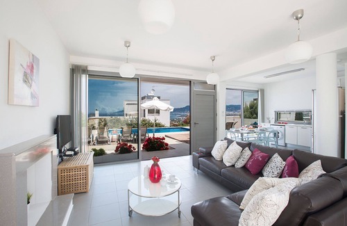Latchi Villa | The Complete Guide to Renting Your Exclusive Holiday Villa with Private Pool and Close to the Beach