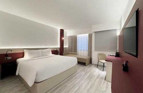 Phuong 6 Hotel | The Concept Hotel HCMC- Premium