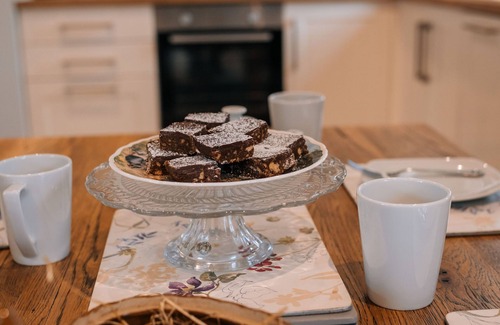 Malpas Cottage | The Corn Store - sleeps 4 guests in 2 bedrooms
