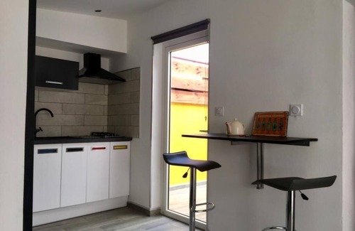 Ravine des Cabris Apartment | The corner box: T2 completely independent in villa.