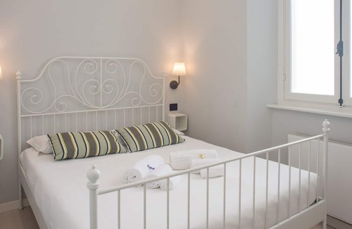 Cernobbio Apartment | The Corte di Cernobbio, the 'Lario', when the family is large