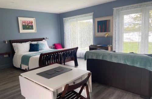 Oranmore Apartment | The Cosy Studio by the shore