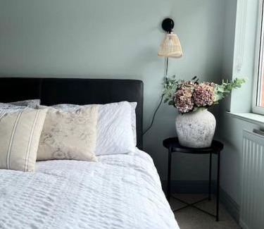 Southport House | The Cottage, a perfect getaway!