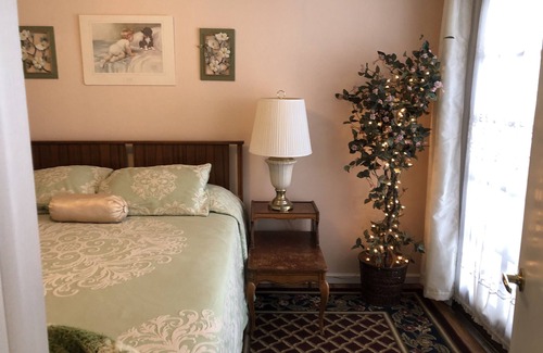 Geneva House | The Cottage at Gomm Ranch