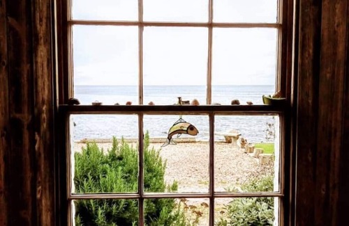 Burnmouth Cottage | The Cottage By The Sea,Scotland.nCosy and Comfortable in a Spectacular Location!