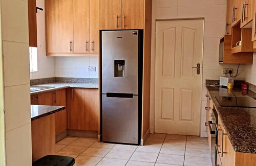 Lilongwe Apartment | The Cottage: Fully furnished modern apartment, restful 3 bedrooms