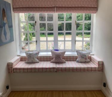 Hankerton Apartment | The Cottage Hankerton Priory