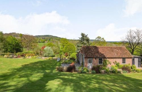 Cranleigh House | The Cottage High Wykehurst End