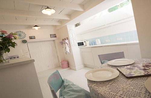 St Ives Cottage | The cottage is minutes walk to 5 beaches and the harbour