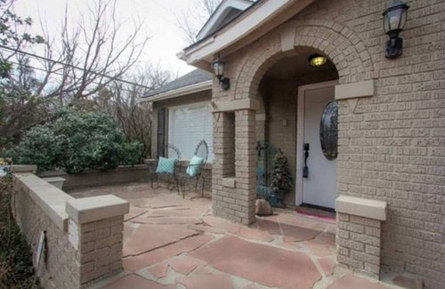 Amarillo Cottage | The Cottage on Crockett