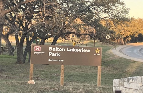Belton House | The CountryLake - First Floor for 7 Guest