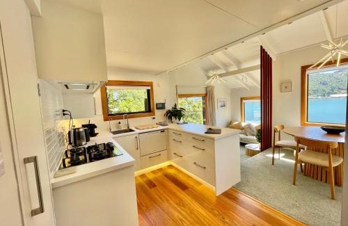 Dunedin Villa | The Cove Cabin - your quiet escape