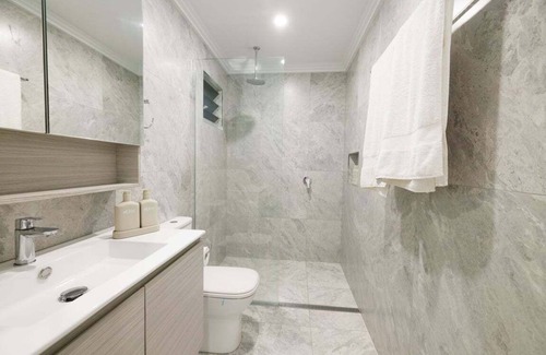 Zilzie House | The Cove - Ocean View Bliss