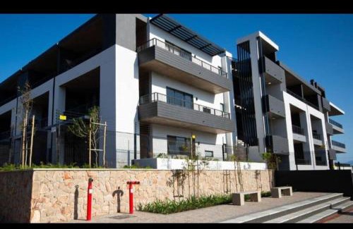Kareeberg Apartment | The Cove