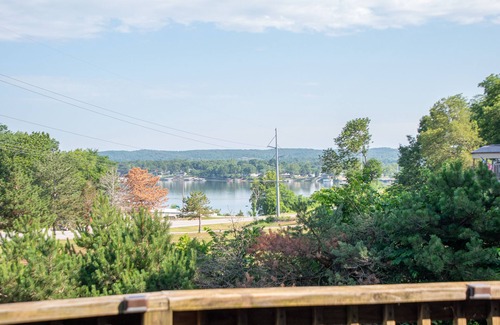 Grove Cabin | The Cowskin Cabin & Bunkhouse - Lakeview Getaway on 1/2 acre
