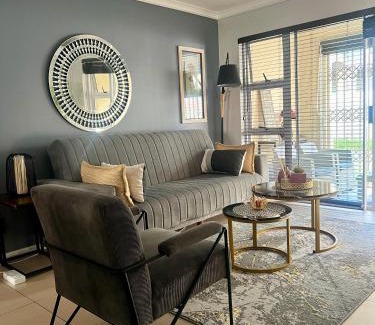 Century City Apartment | The CoziPlace Italia