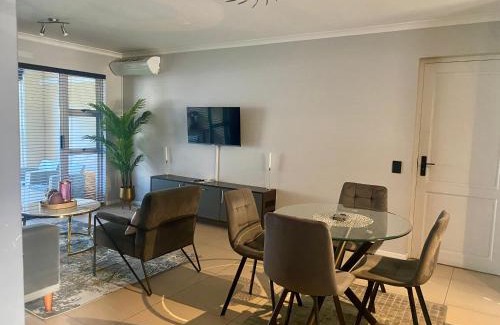 Century City Apartment | The CoziPlace Italia