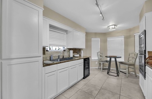 Mission House | The Cozy Houz at Cimarron! With Golf Course View