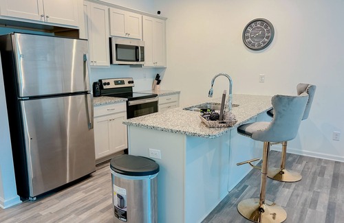 East Point House | The Cozy Townhome: 10 minutes from ATL Airport