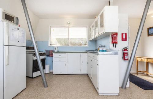 Lancelin House | The Cray Pot - Centre of it all