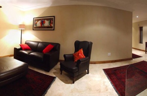 Pinelands House | The Crescent