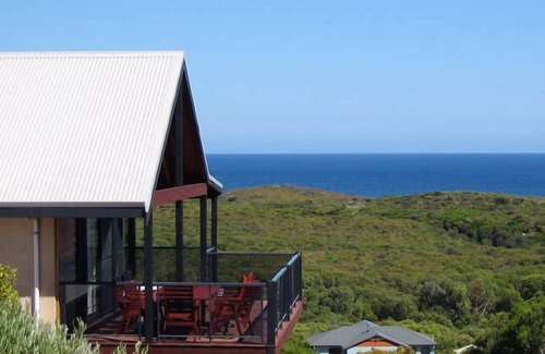 Gnarabup House | The Crow's Nest Beach House
