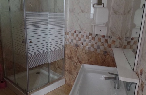 Dambulla House | The Crown Hotel Dambulla