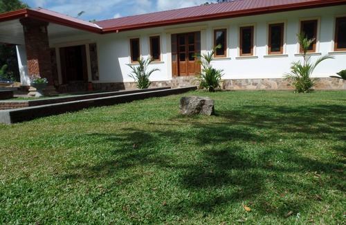 Dambulla House | The Crown Hotel Dambulla