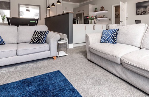 Buxton Cottage | THE CROWS NEST, family friendly, character holiday cottage in Buxton