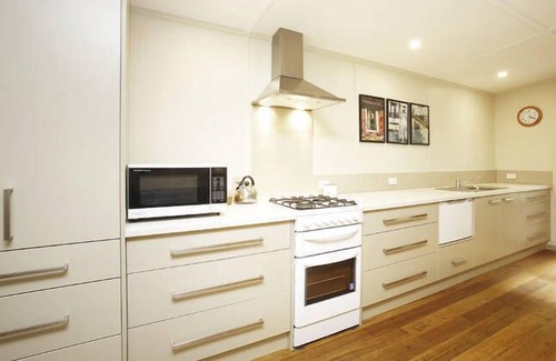 Avoca Cottage | The Dairy - a Delightful & Secluded Farmstay