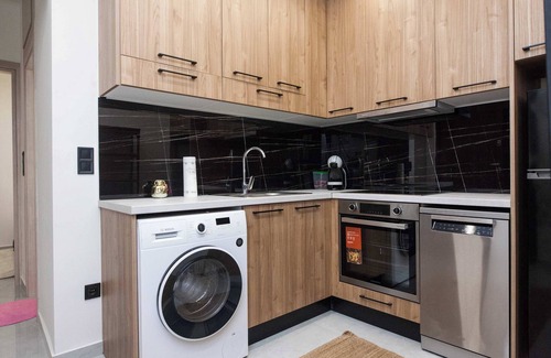 Kypseli Apartment | The Den Modern 1 Bd Apt in Lively Kipseli