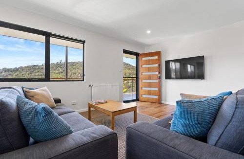 Derby House | The Derby Cabin Stay