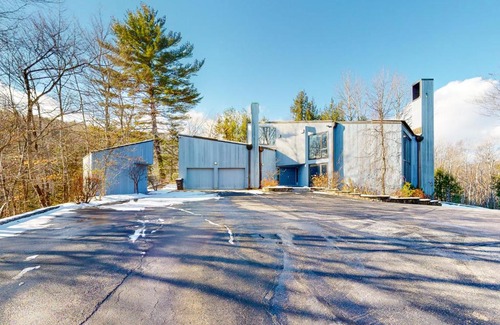 Jackson House | The Diggins