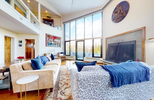Jackson House | The Diggins