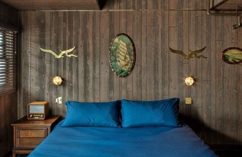 Talbot's Corner Hotel | The Dive Motel & Swim Club