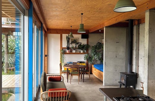 Whanganui House | 'The Dogbox' Architectural home in Central Whanganui.