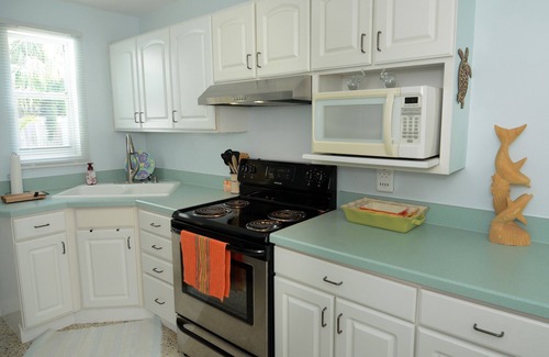 Roberta Heights In Oakdale Park House | The Dolphin House! Pool home. Unlimited well mannered Pets Welcome