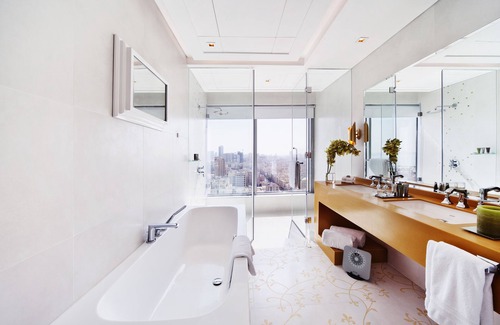 Diplomatic Area Hotel | The Domain Bahrain Hotel and Spa - Adults Friendly 16 Years Plus
