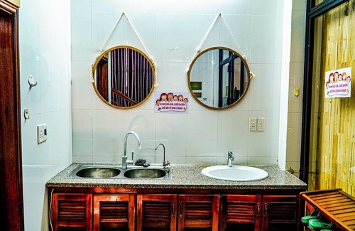 Dong Hoi Hotel | The Dorm Tam Toà