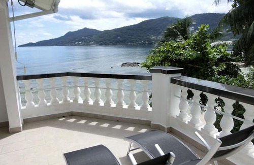 Bel Ombre Apartment | The Drake Seaside Apartment